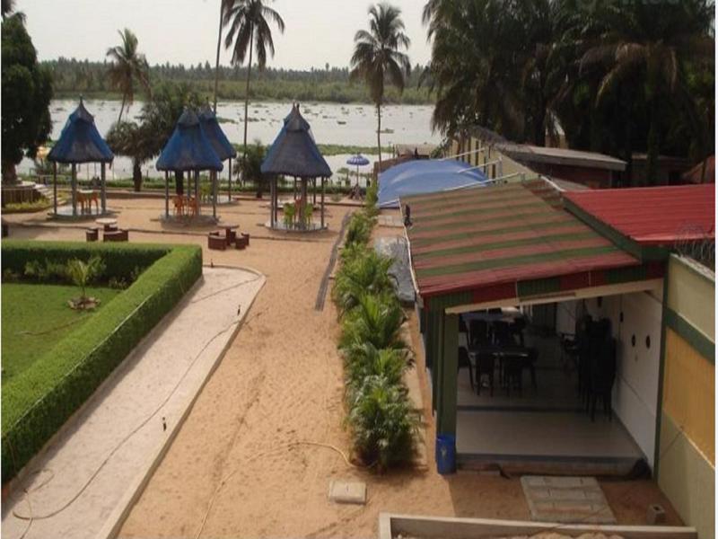 Whispering Palms Resort Magbon Kültér fotó